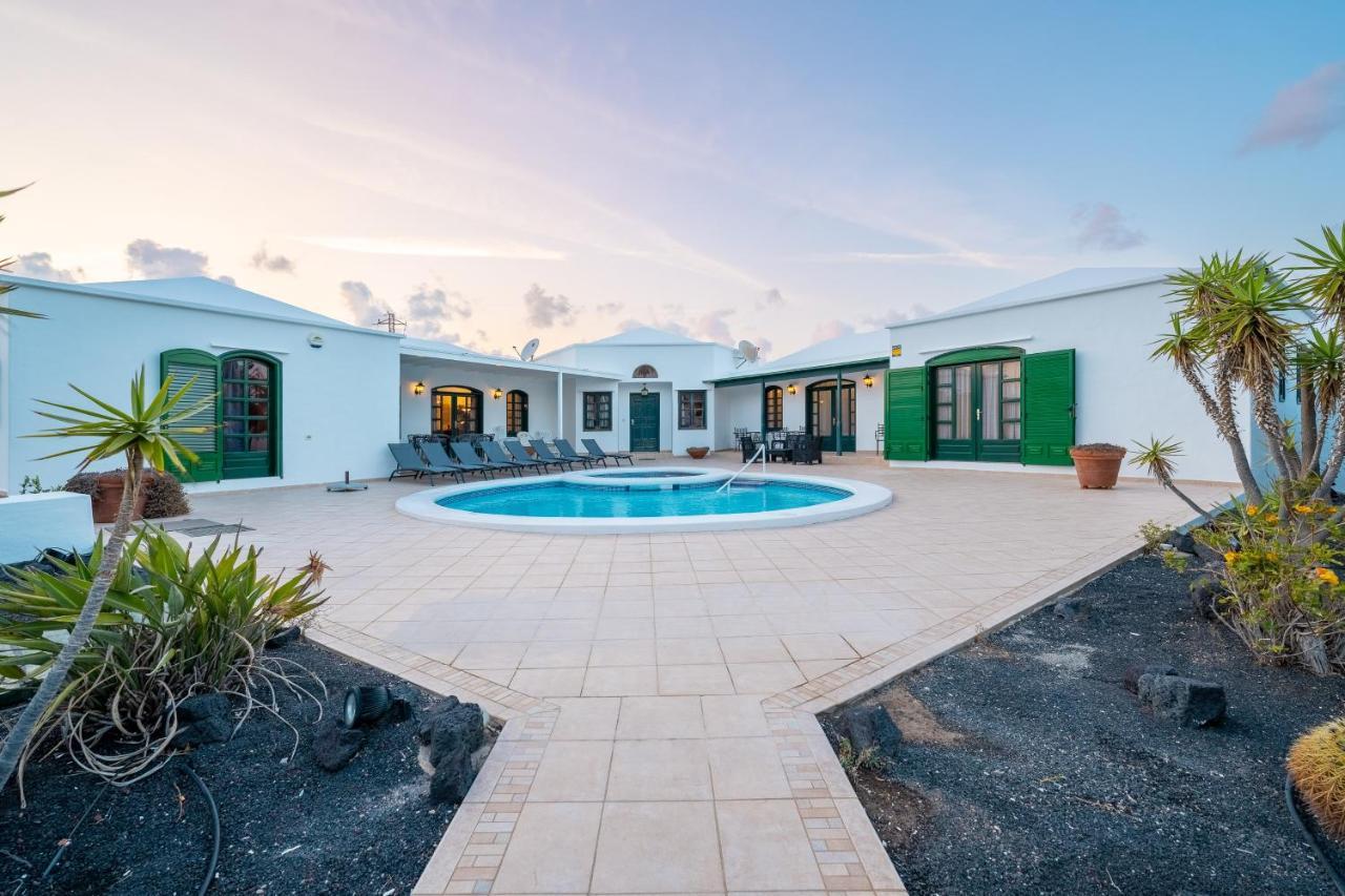 Villa Milan Puerto del Carmen  Exterior foto